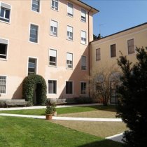 residenza salvi - giardino bar 01